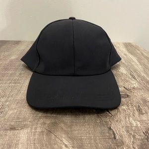 Lululemon Black Snapback hat
